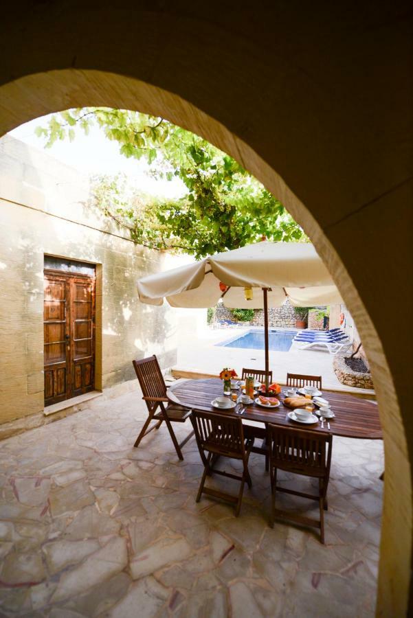 Tal-Masklu Farmhouse Għarb Dış mekan fotoğraf